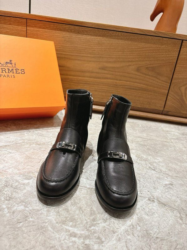 Ботильоны Kelly на плоской подошве с пряжкой фото 3