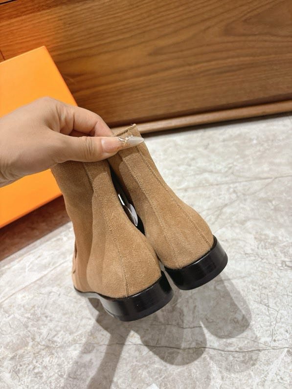 Ботильоны Kelly на плоской подошве с пряжкой фото 4