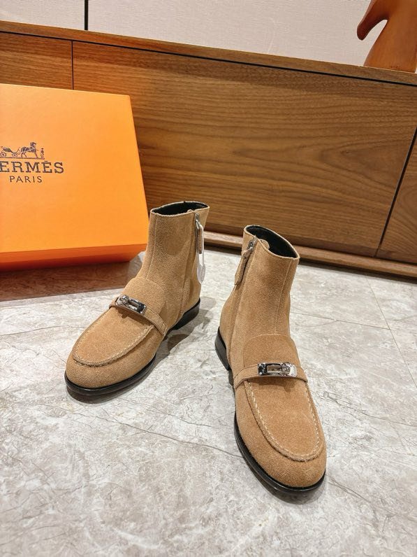 Ботильоны Kelly на плоской подошве с пряжкой фото 5