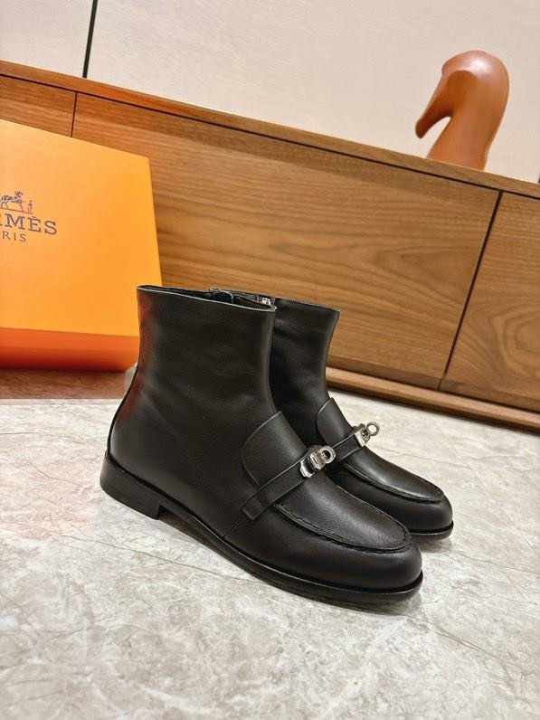 Ботильоны Kelly на плоской подошве с пряжкой фото 6