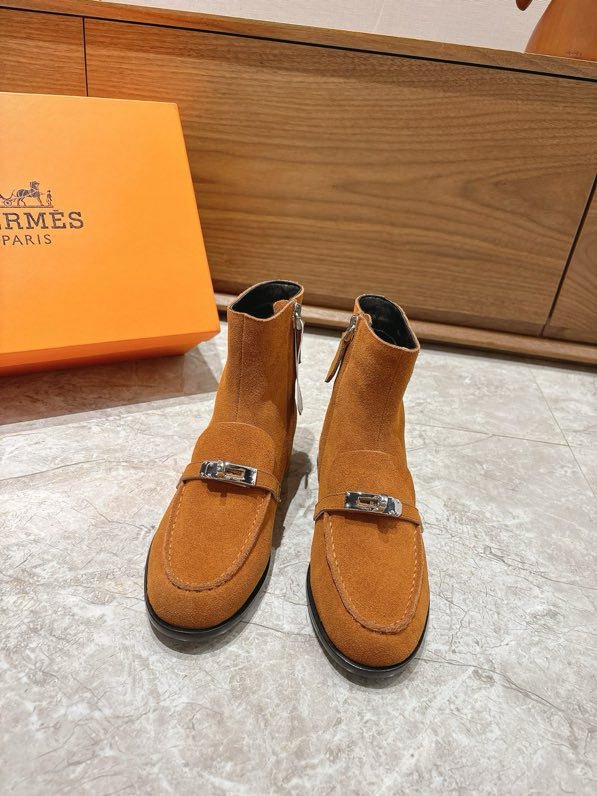 Ботильоны Kelly на плоской подошве с пряжкой фото 6