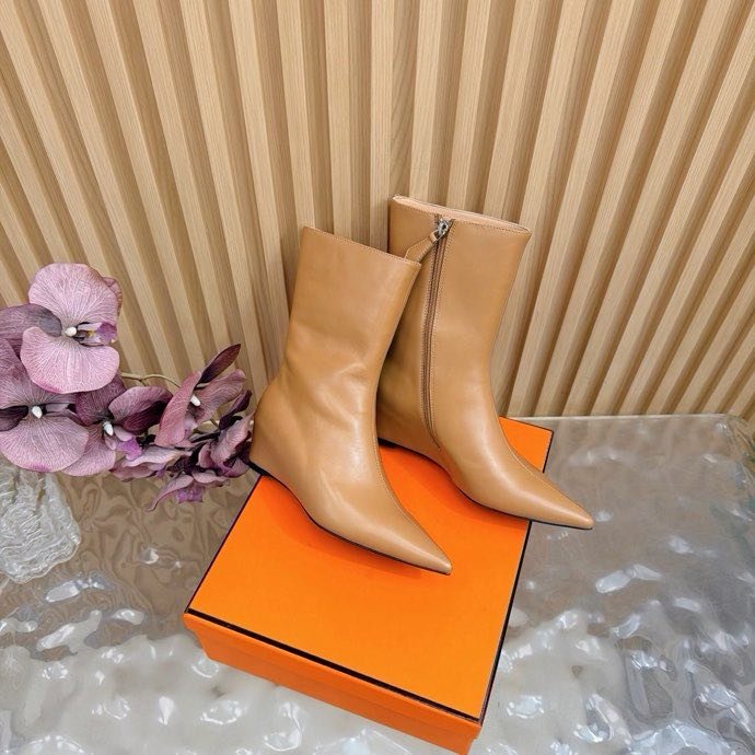 Ankle boots leather women's