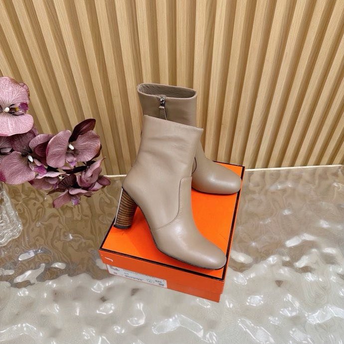 Ankle boots leather women's