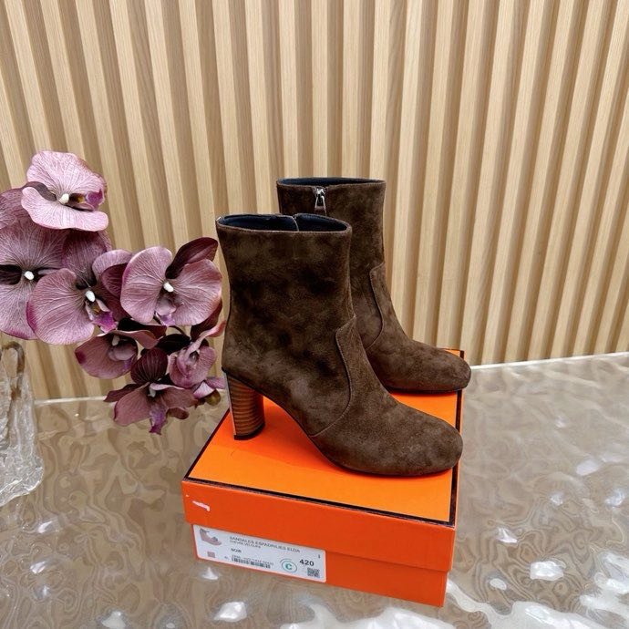 Ankle boots leather women's