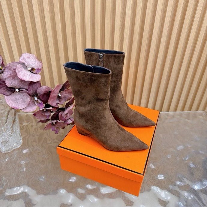 Ankle boots leather women's фото 2