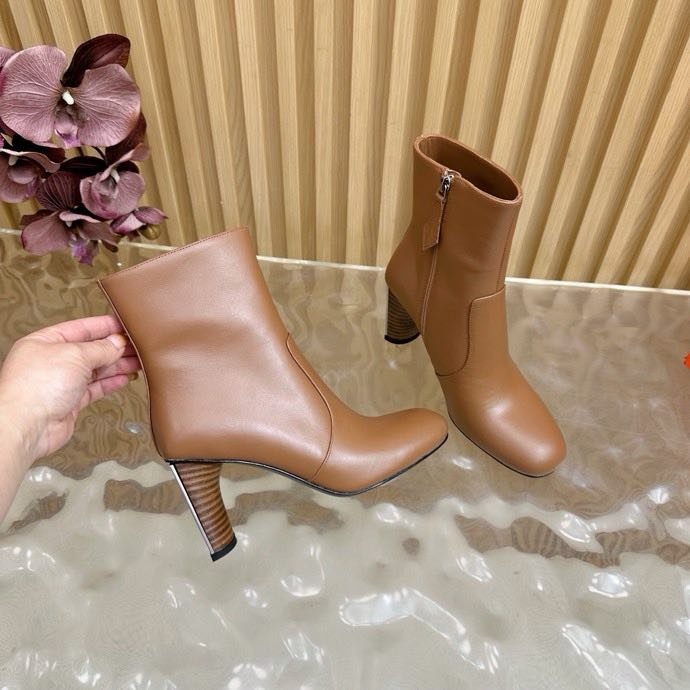 Ankle boots leather women's фото 7