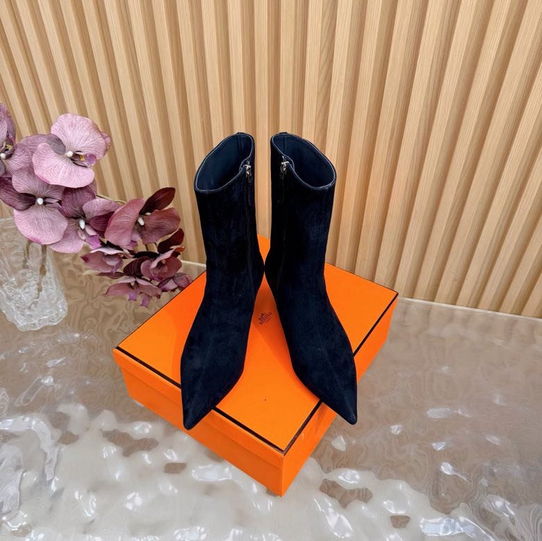 Ankle boots leather women's фото 9