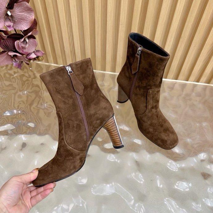 Ankle boots leather women's фото 9