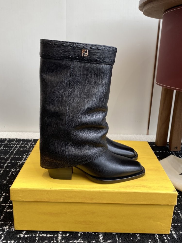 Ботильоны кожаные