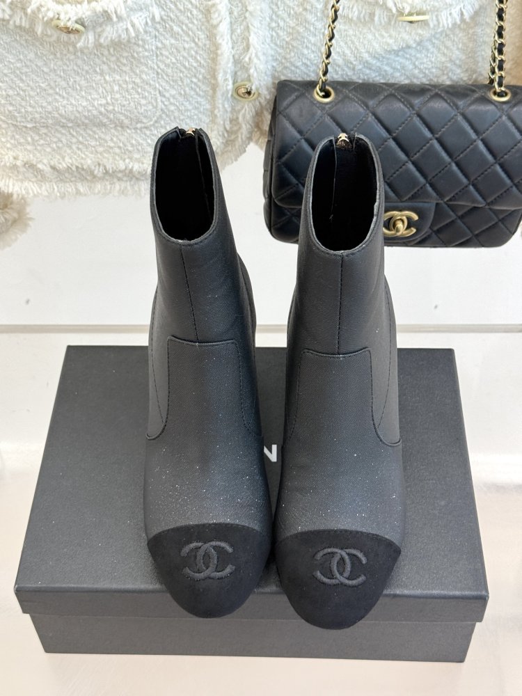 Ботильйони шкіряні фото 4