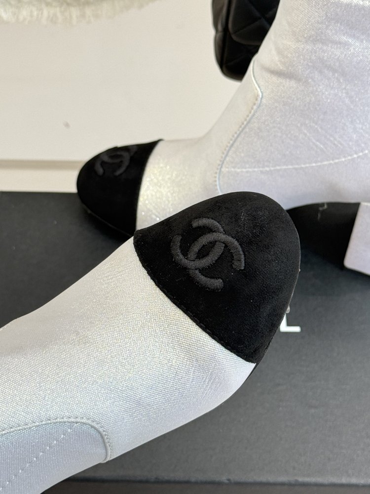 Ботильйони шкіряні фото 7