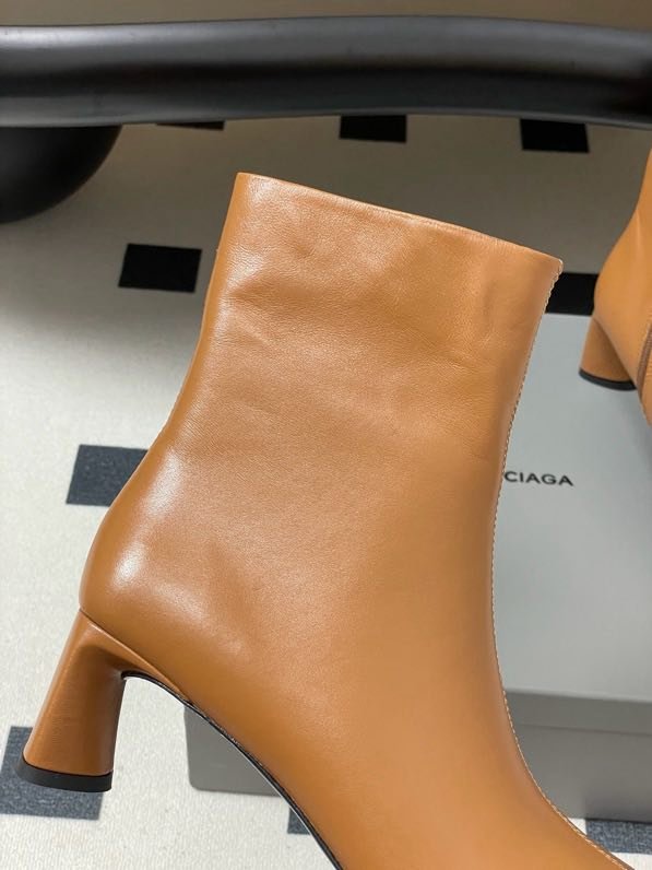 Ботильоны кожаные фото 7