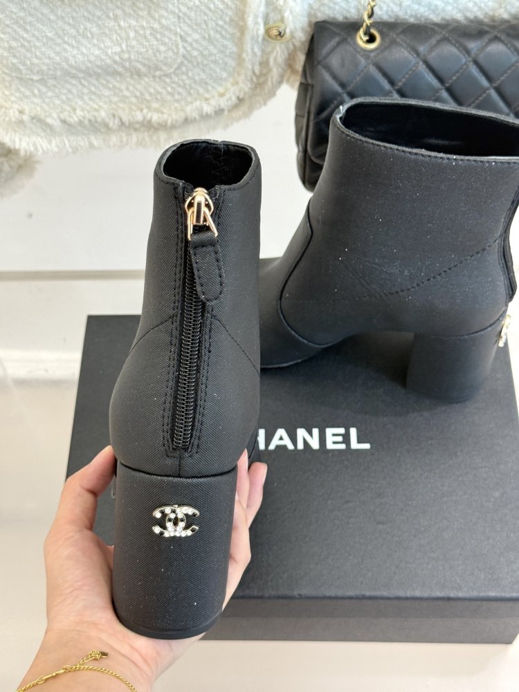 Ботильйони шкіряні фото 8