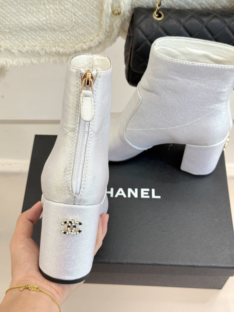 Ботильйони шкіряні фото 8