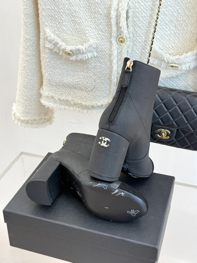 Ботильйони шкіряні фото 9