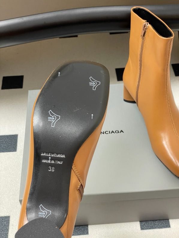 Ботильоны кожаные фото 9