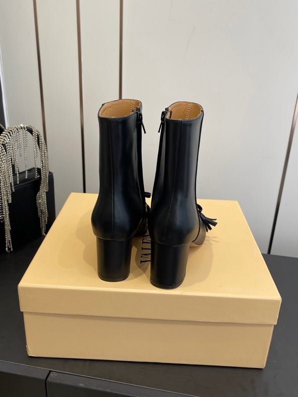 Ботильоны кожаные фото 9