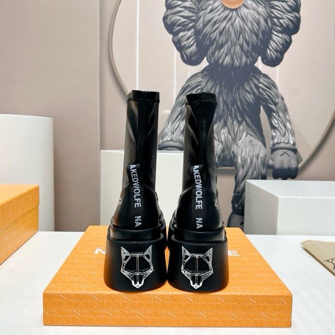 Ankle boots on platform from elastic the toe фото 8