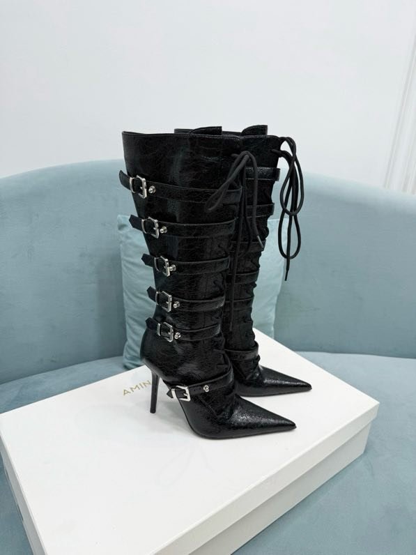 Ботильоны на шпильке со шнуровкой