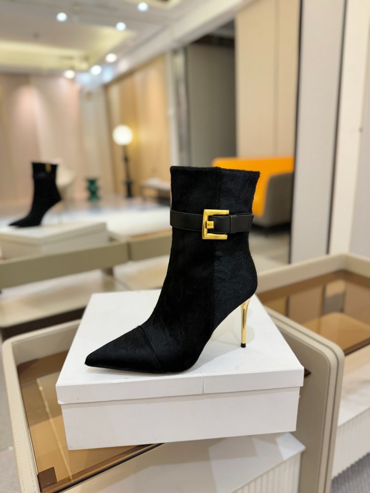 Ботильоны на шпильке