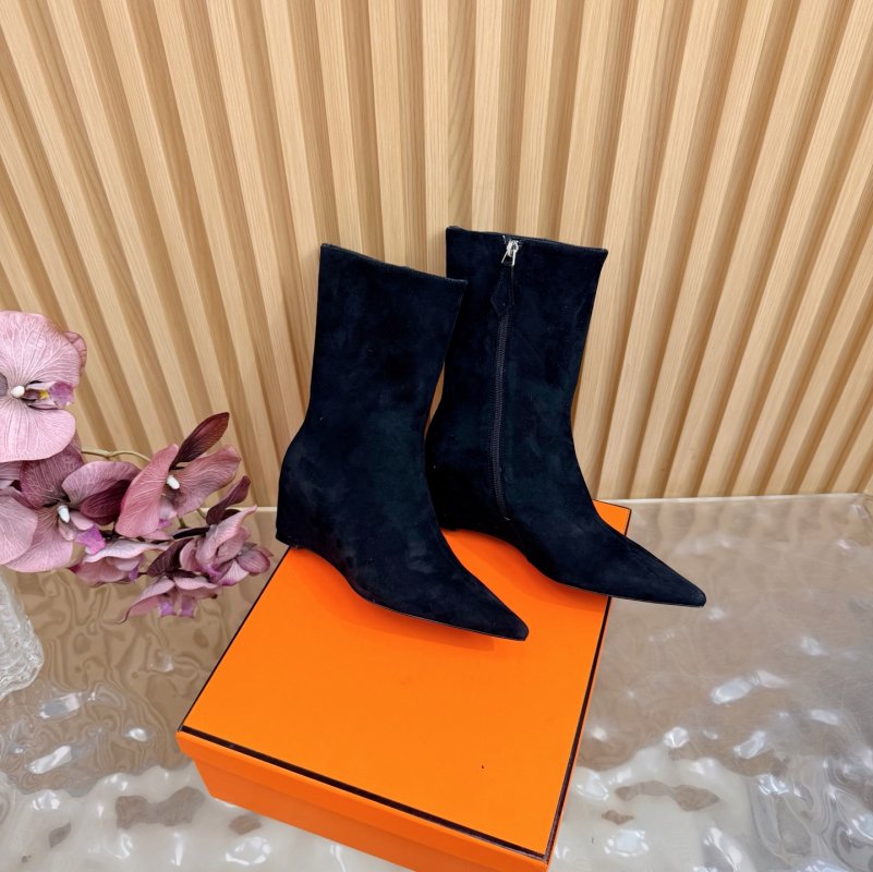 Ботильоны на танкетке замшевые женские фото 2