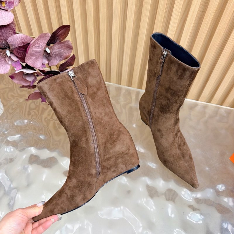 Ботильоны на танкетке замшевые женские фото 7