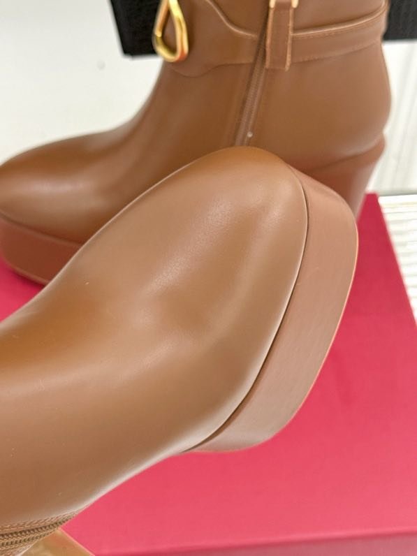 Ботильоны на высоком каблуке с металлической пряжкой фото 8