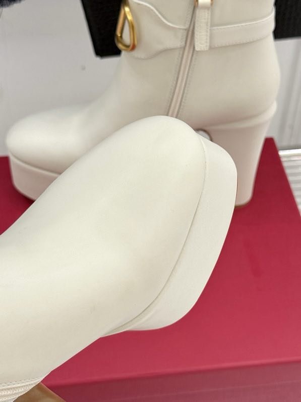 Ботильоны на высоком каблуке с металлической пряжкой фото 9