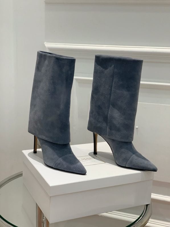 Ankle boots on high heel