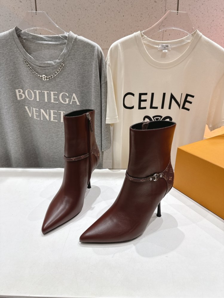 Ботильоны на высоком каблуке