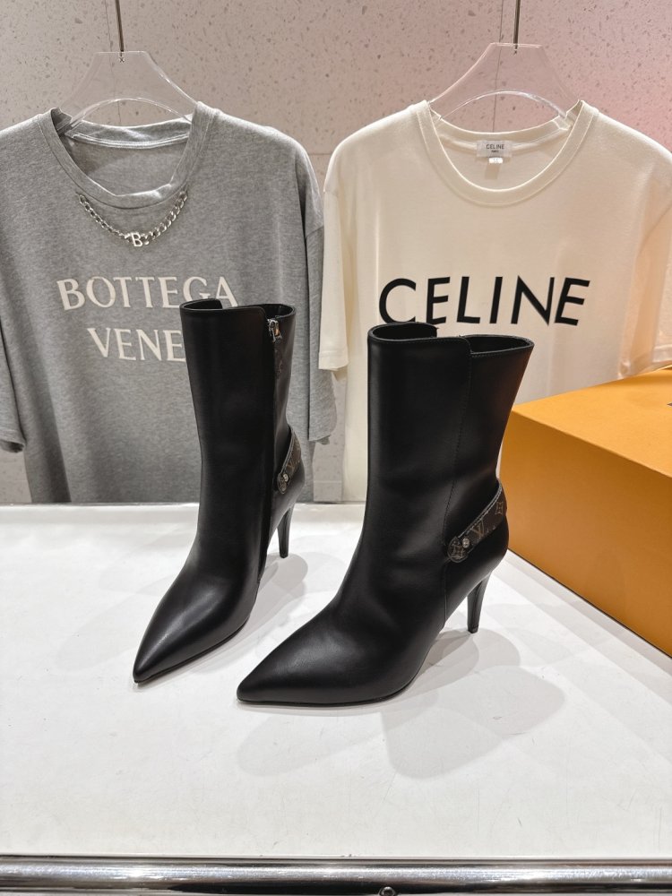 Ботильоны на высоком каблуке