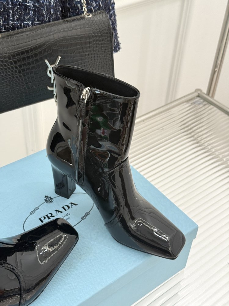 Ботильоны на высоком каблуке фото 3