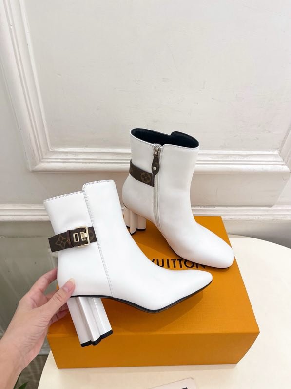 Ботильоны на высоком каблуке фото 3