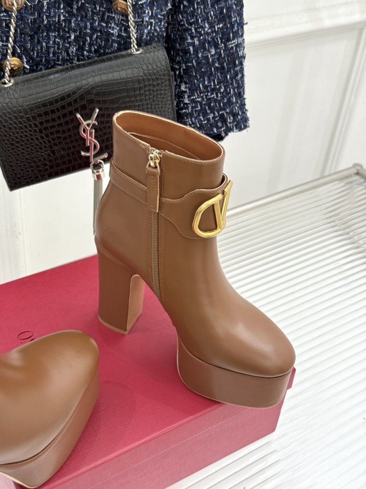 Ботильоны на высоком каблуке фото 3