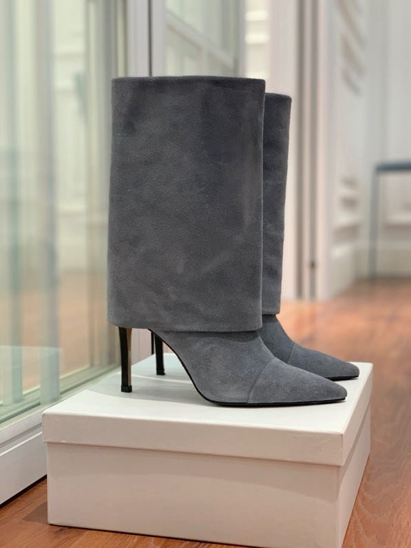 Ankle boots on high heel фото 4