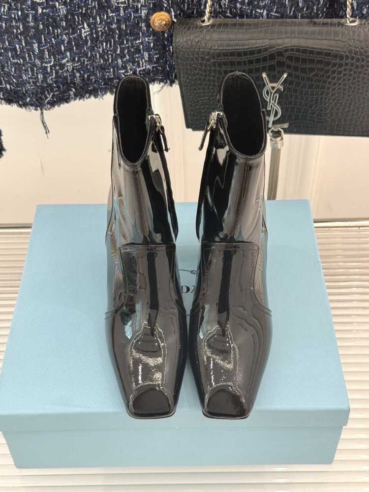 Ботильоны на высоком каблуке фото 4