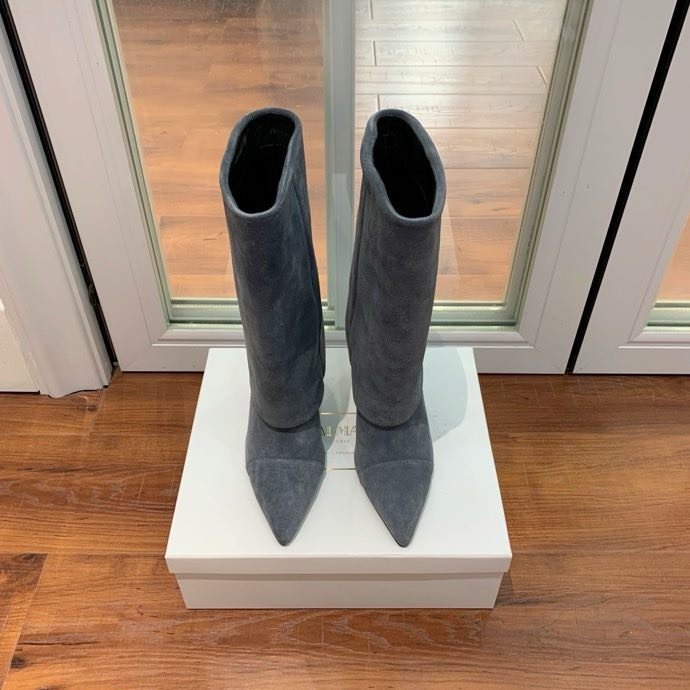 Ankle boots on high heel фото 5