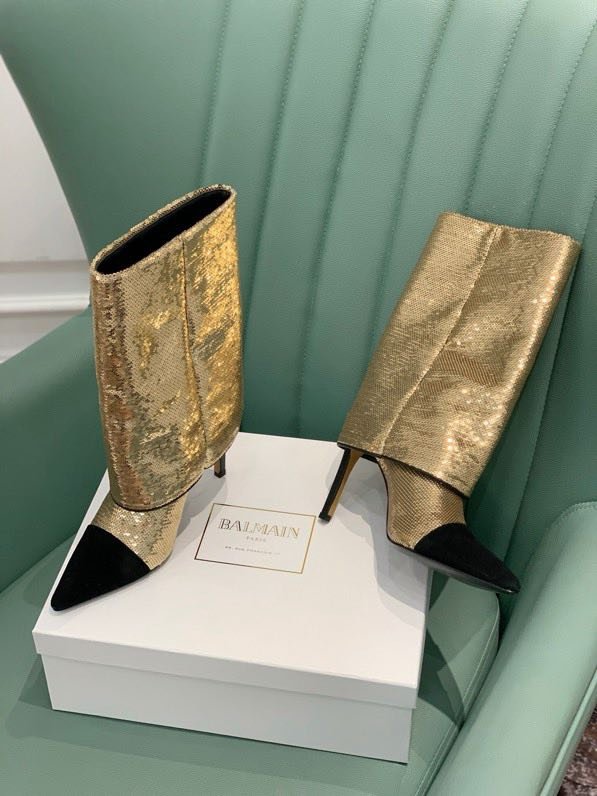 Ankle boots on high heel фото 5