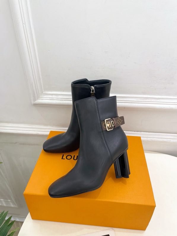 Ботильоны на высоком каблуке фото 6