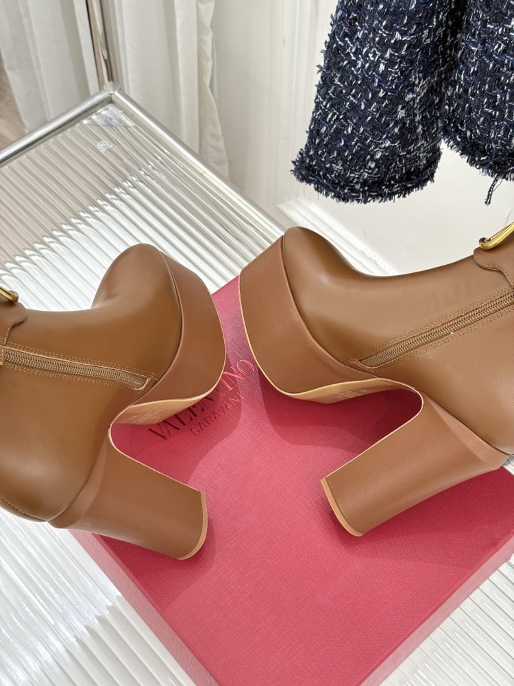 Ботильоны на высоком каблуке фото 6