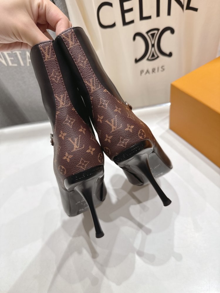 Ботильоны на высоком каблуке фото 8