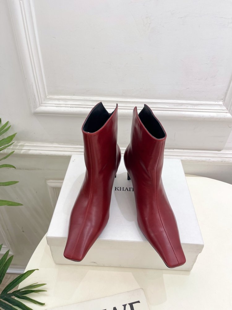 Ботильйони з квадратним носком і каблуком чарочкою