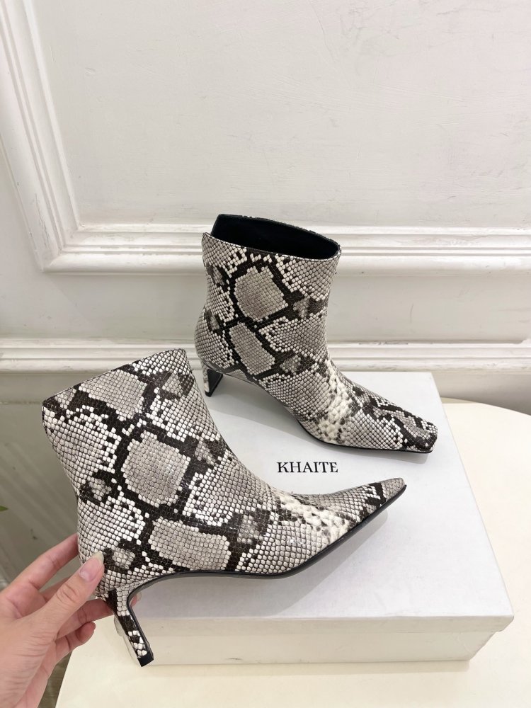 Ботильйони з квадратним носком і каблуком чарочкою фото 6