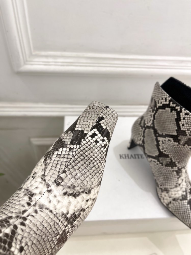 Ботильйони з квадратним носком і каблуком чарочкою фото 7