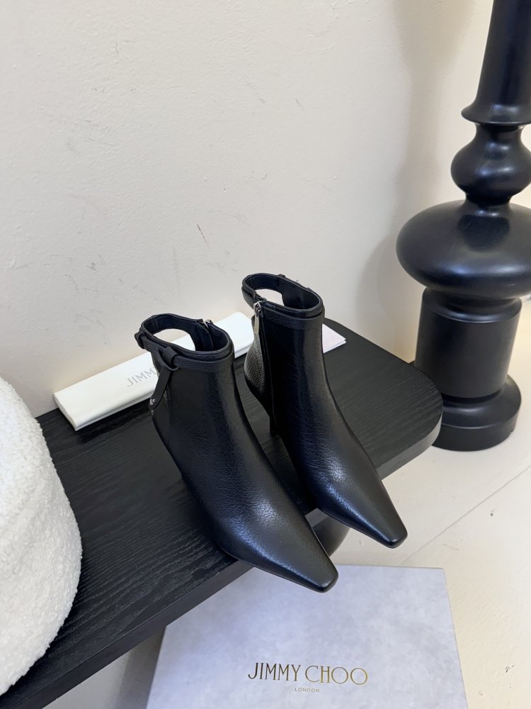 Ботильоны с квадратным носком