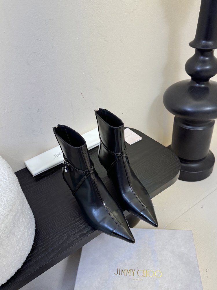 Ботильйони з гострим носком