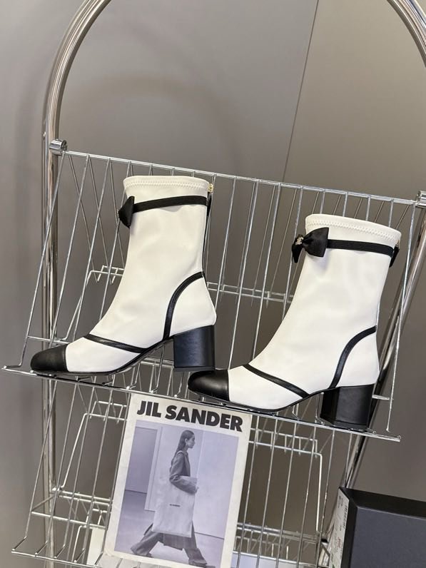 Ботильйони