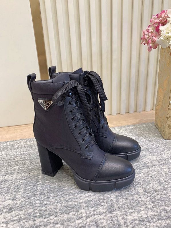 Ankle boots