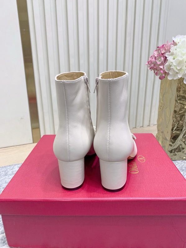 Ankle boots фото 2