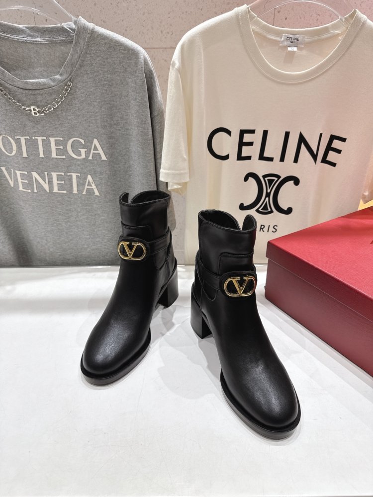 Ankle boots фото 2